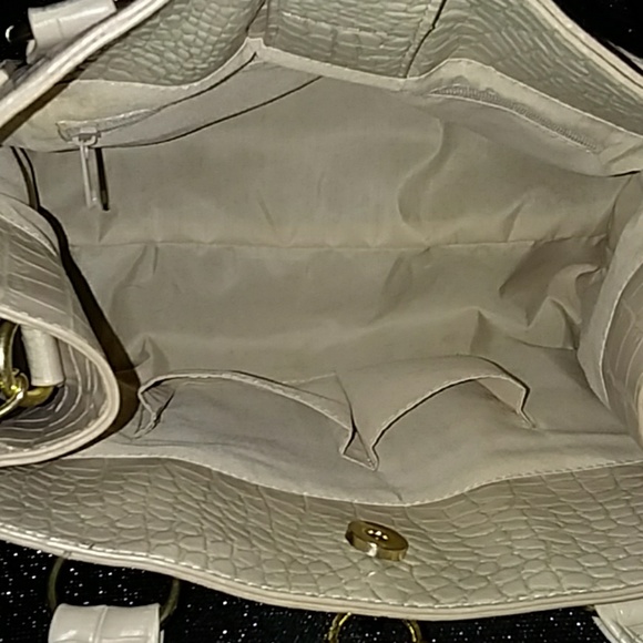 Satchel-Never been used - Picture 8 of 8